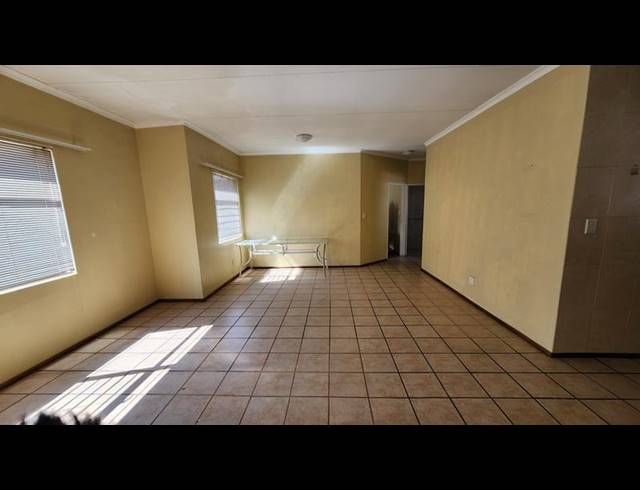 2 BEDROOM TOWNHOUSE FOR SALE IN ANNLIN